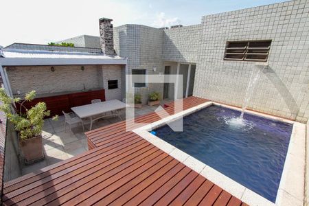 Apartamento à venda com 421m², 4 quartos e 4 vagas Apartamento à venda com 421m², 4 quartos e 4 vagasPiscina