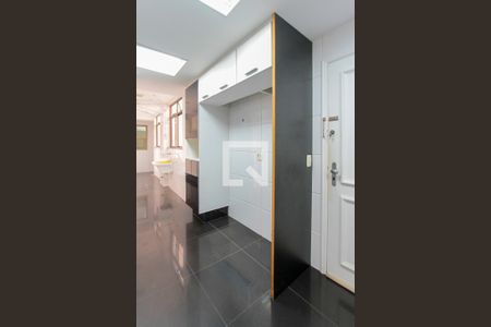 Apartamento à venda com 421m², 4 quartos e 4 vagas Apartamento à venda com 421m², 4 quartos e 4 vagasCozinha