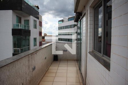 Apartamento à venda com 200m², 4 quartos e 2 vagasVaranda Área Gourmet