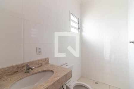 Casa à venda com 90m², 2 quartos e 3 vagasBanheiro da Suíte 1