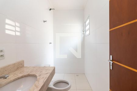 Casa à venda com 90m², 2 quartos e 3 vagasBanheiro da Suíte 2