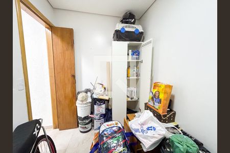 Casa à venda com 122m², 4 quartos e 2 vagasQuarto de Serviço