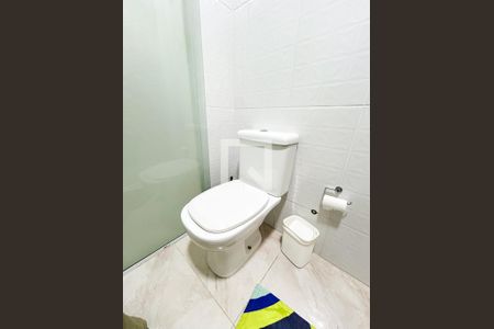 Casa à venda com 122m², 4 quartos e 2 vagasBanheiro 2