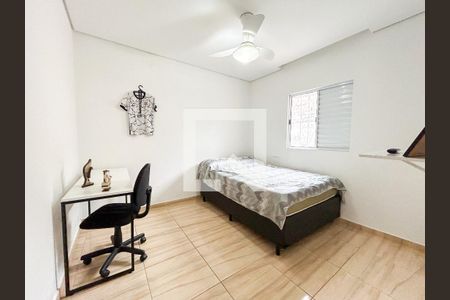 Casa à venda com 122m², 4 quartos e 2 vagasQuarto 2