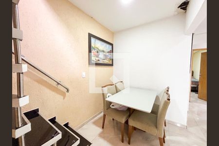 Casa à venda com 122m², 4 quartos e 2 vagasCopa