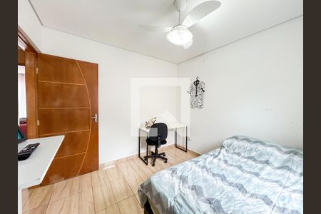 Casa à venda com 122m², 4 quartos e 2 vagasQuarto 2