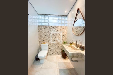 Casa à venda com 122m², 4 quartos e 2 vagasBanheiro 3