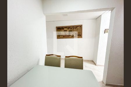 Casa à venda com 122m², 4 quartos e 2 vagasCopa