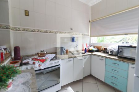 Casa à venda com 234m², 4 quartos e 4 vagasCozinha