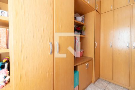 Apartamento à venda com 70m², 3 quartos e 1 vagaQuarto 2