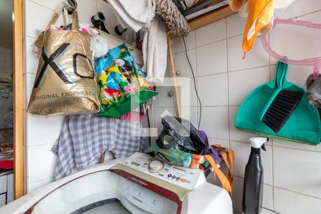 Apartamento à venda com 70m², 3 quartos e 1 vagaÁrea de Serviço