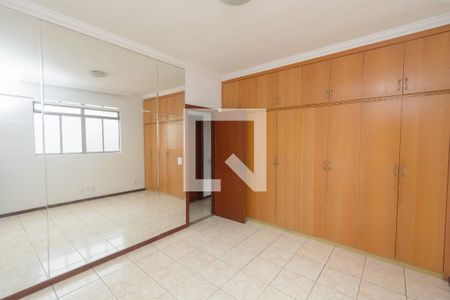 Apartamento para alugar com 100m², 3 quartos e 1 vagaSuíte