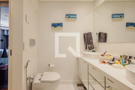 Apartamento à venda com 270m², 3 quartos e 1 vagaBanheiro da Suíte