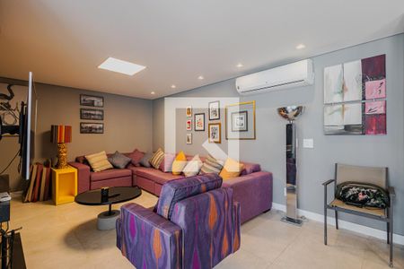 Apartamento à venda com 270m², 3 quartos e 1 vagaSala de TV