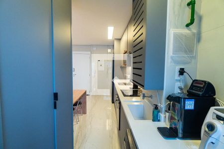 Apartamento à venda com 81m², 2 quartos e 2 vagas Apartamento à venda com 81m², 2 quartos e 2 vagasCozinha e Área de Serviço