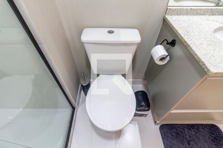 Banheiro de kitnet/studio para alugar com 1 quarto, 24m² em Pinheiros, São Paulo