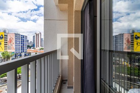 Studio para alugar com 24m², 1 quarto e sem vaga Studio para alugar com 24m², 1 quarto e sem vagaVaranda