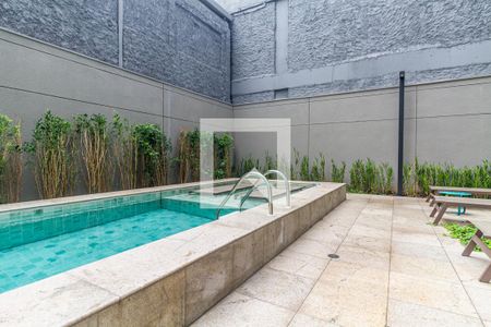 Studio para alugar com 24m², 1 quarto e sem vaga Studio para alugar com 24m², 1 quarto e sem vagaÁrea comum - Piscina