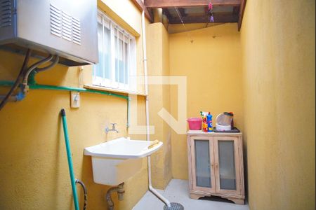 Casa à venda com 145m², 1 quarto e 1 vagaÁrea de Serviço