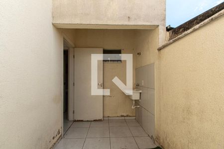 Casa para alugar com 32m², 1 quarto e 1 vagaÁrea de Serviço