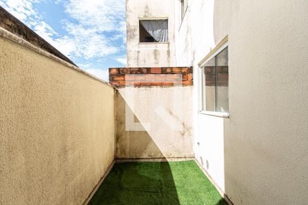 Casa para alugar com 32m², 1 quarto e 1 vagaÁrea de Serviço