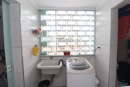 Apartamento à venda com 72m², 2 quartos e 1 vagaÁrea de Serviço