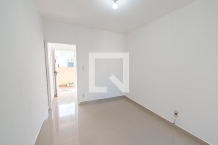 Sala/quarto de kitnet/studio para alugar com 1 quarto, 35m² em Liberdade, São Paulo