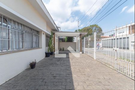 Casa à venda com 300m², 3 quartos e 3 vagas Casa à venda com 300m², 3 quartos e 3 vagasGaragem