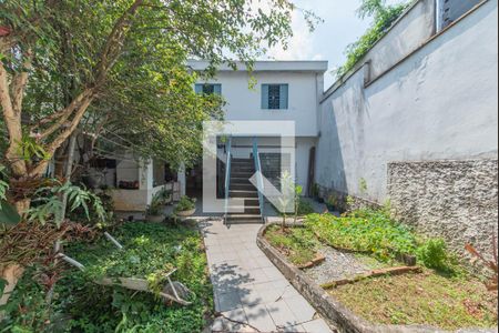 Casa à venda com 300m², 3 quartos e 3 vagas Casa à venda com 300m², 3 quartos e 3 vagasQuintal