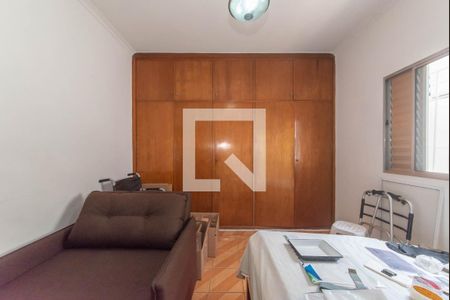 Casa à venda com 300m², 3 quartos e 3 vagas Casa à venda com 300m², 3 quartos e 3 vagasQuarto 3