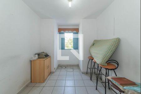 Casa à venda com 300m², 3 quartos e 3 vagas Casa à venda com 300m², 3 quartos e 3 vagasEdícula - Quarto 2