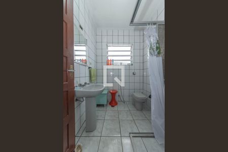 Casa à venda com 300m², 3 quartos e 3 vagas Casa à venda com 300m², 3 quartos e 3 vagasBanheiro