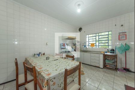 Casa à venda com 300m², 3 quartos e 3 vagas Casa à venda com 300m², 3 quartos e 3 vagasCozinha