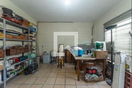 Casa à venda com 300m², 3 quartos e 3 vagas Casa à venda com 300m², 3 quartos e 3 vagasQuarto de Serviço