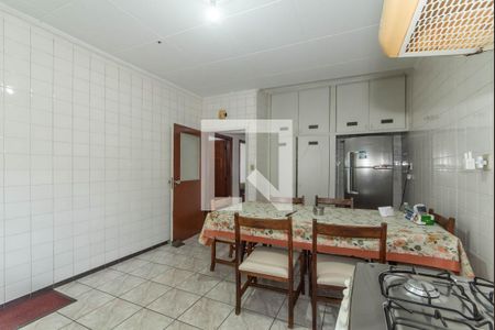 Casa à venda com 300m², 3 quartos e 3 vagas Casa à venda com 300m², 3 quartos e 3 vagasCozinha