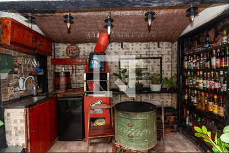 Casa à venda com 143m², 3 quartos e 2 vagasChurrasqueira