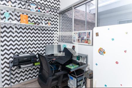 Casa à venda com 143m², 3 quartos e 2 vagasEscritório