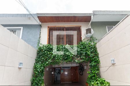 Casa à venda com 143m², 3 quartos e 2 vagasFachada