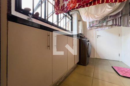 Apartamento à venda com 180m², 3 quartos e 2 vagasÁrea de serviço