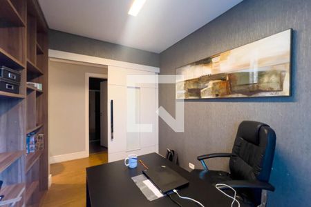 Apartamento à venda com 180m², 3 quartos e 2 vagasQuarto 3