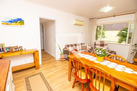 Apartamento à venda com 83m², 2 quartos e 1 vaga Apartamento à venda com 83m², 2 quartos e 1 vagaSala