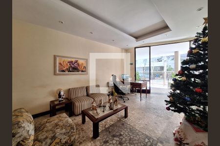 Apartamento à venda com 105m², 3 quartos e sem vagaHall de entrada