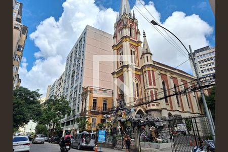 Apartamento à venda com 105m², 3 quartos e sem vagaFachada