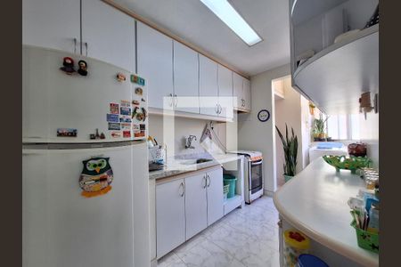 Apartamento à venda com 105m², 3 quartos e sem vagaCozinha