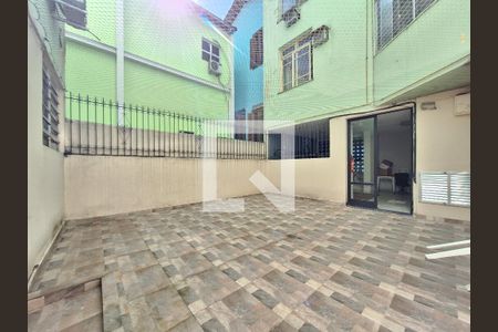 Apartamento à venda com 105m², 3 quartos e sem vagaÁrea comum