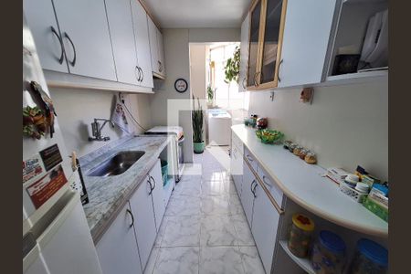 Apartamento à venda com 105m², 3 quartos e sem vagaCozinha
