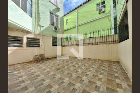 Apartamento à venda com 105m², 3 quartos e sem vagaÁrea comum