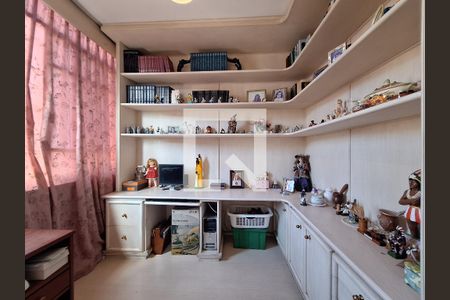 Apartamento à venda com 105m², 3 quartos e sem vagaQuarto 3