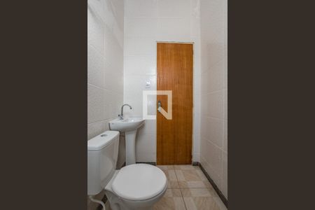 Casa para alugar com 80m², 2 quartos e sem vaga Casa para alugar com 80m², 2 quartos e sem vagaBanheiro