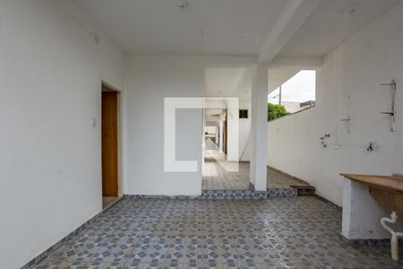 Casa para alugar com 80m², 2 quartos e sem vaga Casa para alugar com 80m², 2 quartos e sem vagaQuintal